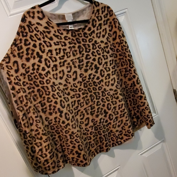 Clothes - Picture 3 of 4